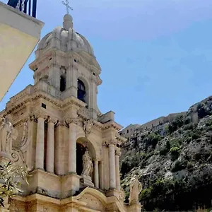 https://intown.sicilyhotelsitaly.net